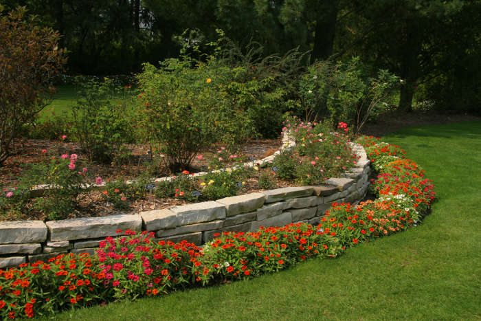 trim hedges, orderly gardens